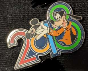 45539 - 2018 Year/Dated Mystery Collection - Goofy alternate image