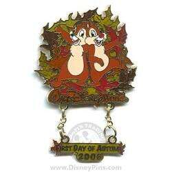 4563 - Disney Parks Seasons - Fall/Autumn - Chip and Dale - Walt Disney World alternate image