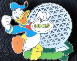 40617 - Cast Exclusive - Park Icons Pin Collection - Donald Duck - Walt Disney World alternate image