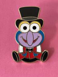 47122 - Muppets Haunted Mansion aDorbs! Mystery Collection - Great Gonzo Dressed in a Tuxedo - Walt Disney Imagineering alternate image