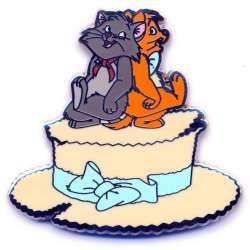 Click to view the Berlioz and Toulouse dancing on straw hat (blue ribbon) details