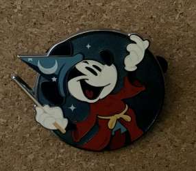 The Magic is Back - Sorcerer Mickey - DLR