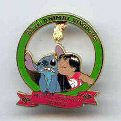 Christmas Mistletoe Series 2003 - Lilo &amp; Stitch Dangle - WDW