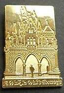 Walk in Walt&#039;s Footsteps Tour - Castle - Gold - DLR