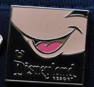 DLR Hidden Mickey Series 2013 Wave B: Just Got Happier Collection - Mickey Smile - DLR