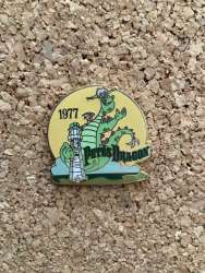 18238 - Countdown to the Millennium Series - #60 Petes Dragon / Elliott 1977 - Disney Store US alternate image