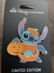 48358 - Halloween 2021 - Stitch Pumpkin - Walt Disney Imagineering alternate image