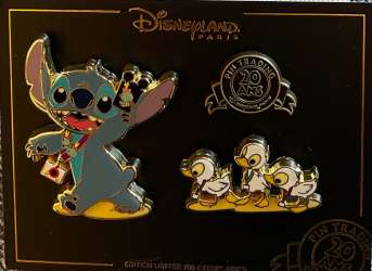 49830 - DLP Pin Trading 20th Anniversary - Stitch and Ducklings - Disneyland Resort Paris alternate image