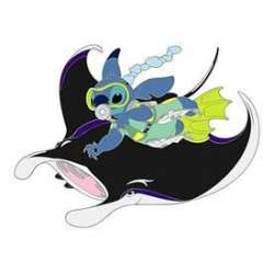 49831 - Stitch Underwater - Stitch with Manta Ray - Disney Auctions alternate image