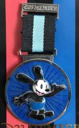 32938 - D23 Membership Exclusive - Oswald the Lucky Rabbit Medal - Disney Fan Club alternate image