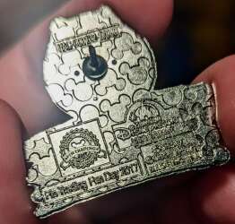 50681 - SDR - Pin trading fun day 2017 mystery set - Mike only - Shanghai Disney Resort alternate image