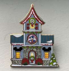 North Pole Village Mickey's Pin Traders