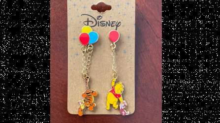 51194 - BoxLunch - Disney - Pooh and Piglet Dangle Red Balloon Chain alternate image
