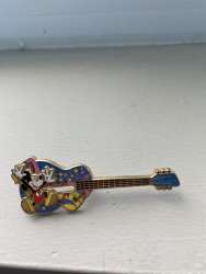 51344 - Guitar Series - Mickey Mouse alternate image