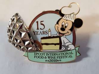 EPCOT International Food &amp; Wine Festival 2010 - 15th Years - Chef Mickey Mouse with Spaceship Earth Cloche - WDW