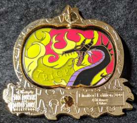 34326 - Halloween 2009 - Trick or Treat Spinner - Maleficent - Disney Studio Store Hollywood / Soda Fountain alternate image