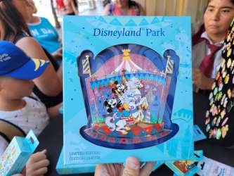 51785 - Disneyland Magic Collection - King Arthur Carousel - Disneyland Resort alternate image