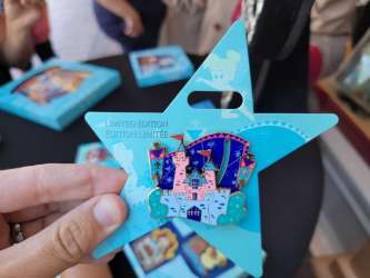 51794 - Disneyland Magic Collection - Sleeping Beauty’s Castle - Disneyland Resort alternate image