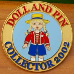 DLR - Small World Pin and Doll Collector