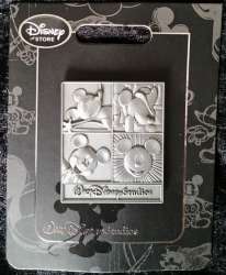 18501 - The Walt Disney Studios - Years of Mickey Mouse - Walt Disney Studios alternate image