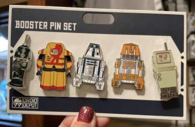 53042 - Star Wars Galaxy's Edge - Star Wars Droid Depot Booster Set - Star Wars Droid Depot Booster Set alternate image