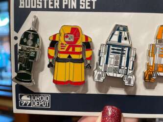 53042 - Star Wars Galaxy's Edge - Star Wars Droid Depot Booster Set - Star Wars Droid Depot Booster Set alternate image