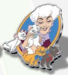 53814 - One Family 2022 Pin Celebration - Our Best Friends Are Family Too Mystery Set - Madame Bonfamille and Aristocats alternate image