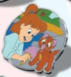 53819 - One Family 2022 Pin Celebration - Our Best Friends Are Family Too Mystery Set - Jenny and Oliver alternate image