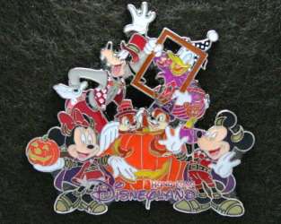 Click to view the Mickey Minnie Donald Goofy Chip and Dale details