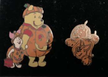 54466 - Halloween 2001 - Winnie the Pooh & Piglet & Carved Pumpkins Set — Full Set - Disneyland Resort alternate image