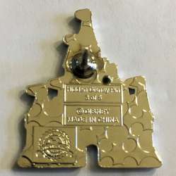 36783 - WDW Hidden Disney Series 2020: Castle Fill - Christmas - Walt Disney World alternate image