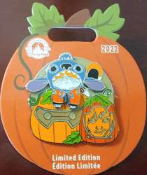 54873 - Halloween 2022 - Big Hero 6 Pumpkin with Mochi dressed as Stitch - Disneyland Resort alternate image