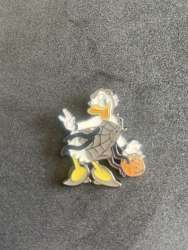 55724 - Hot Topic - Disney Halloween Costumes - Daisy - Loungefly alternate image