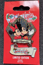 'Osborne Family Spectacle of Dancing Lights - 2006 - Mickey and Minnie on Streets of America - WDW'