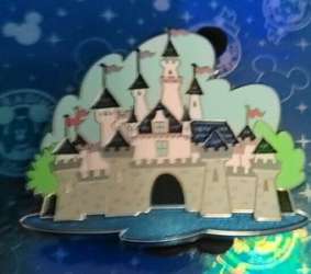 38943 - Fantasyland Fancastical Cast Exclusive Mystery Collection - Sleeping Beauty Castle alternate image