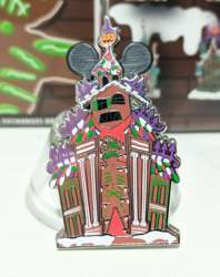 38457 - Haunted Mansion Holiday Gingerbread Collection Mystery Set - Pumpkins - Disneyland Resort alternate image