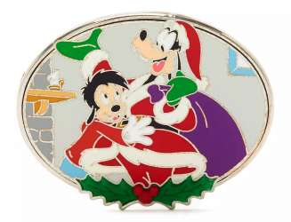 56919 - Christmas 2022 - Holly Border - Once Upon A Christmas - Santa Goofy and Max alternate image