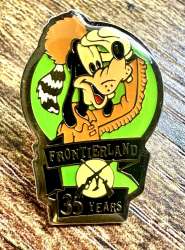 57734 - Disneyland 35th Anniversary - Frontierland - Goofy - Disney Store US alternate image