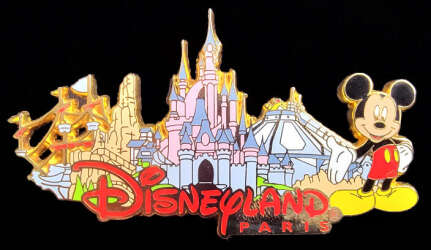 Castle Big Thunder, Space Mountain, Pirate ship, Mickey