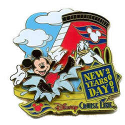 'DCL Holidays - New Year's Day 2007 - Mickey Splashing Donald - DCL'