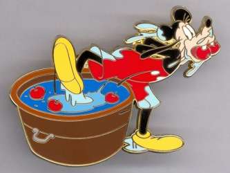 Goofy bobbing for apples