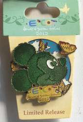 39812 - EPCOT International Flower & Garden Festival 2012 - Mickey Topiary with butterflies - Walt Disney World alternate image