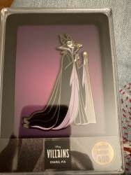 58891 - Pink A La Mode (PALM) - Villains Figural - Maleficent with Diablo on her shoulder - 2"x2" - Disney Licensed alternate image