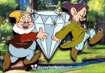 Click to view the Happy and Dopey holding a big diamond details