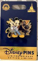 59217 - Walt Disney World 50th Anniversary - Mickey and Minnie with Park Icons - Walt Disney World alternate image