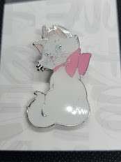 59357 - Neon Tuesday - Marie Looking Over Shoulder - Disney Licensed alternate image