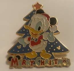 Tokyo DisneySea Abu&#039;s Bazaar Game Prizes - Santa Donald in Front of a Blue Tree - TDR