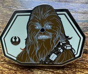 59758 - DLR/WDW Hidden Disney Series 2022: Star Wars Heroes - Chewbacca alternate image