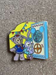 59788 - Pin Trading Carnival 2018 - Pin Trading Carnival 2018 - Game Box set - Duffy & StellaLou game pin - Hong Kong Disneyland alternate image