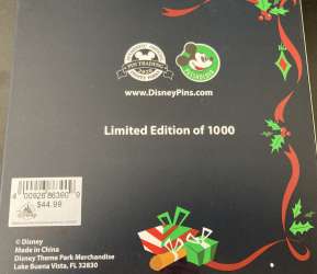 42138 - Christmas Holiday 2020 - Happy Holidays 2020 Passholder Pin Set WDW - Walt Disney World alternate image